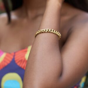 Close-up of Aaliyah women’s gold chain bracelet